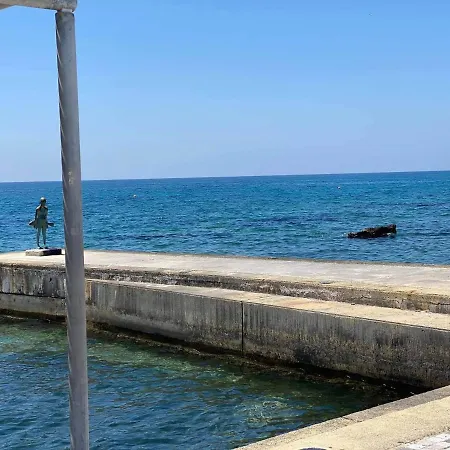 Beachside In Kato Lighthouse 81 * Paphos