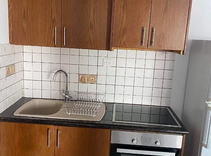 Beachside In Kato Lighthouse 81 Appartement Paphos