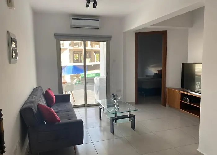 Beachside In Kato Lighthouse 81 *